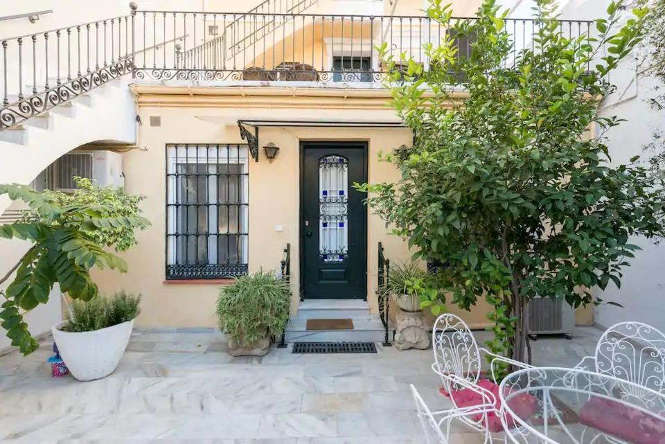 Apartamento Con Patio Malaga Exterior photo